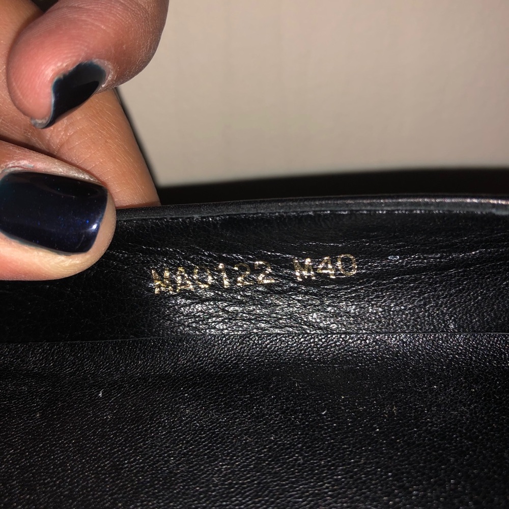 Louis Vuitton Bow Ballet Flats - Picture 4 of 4